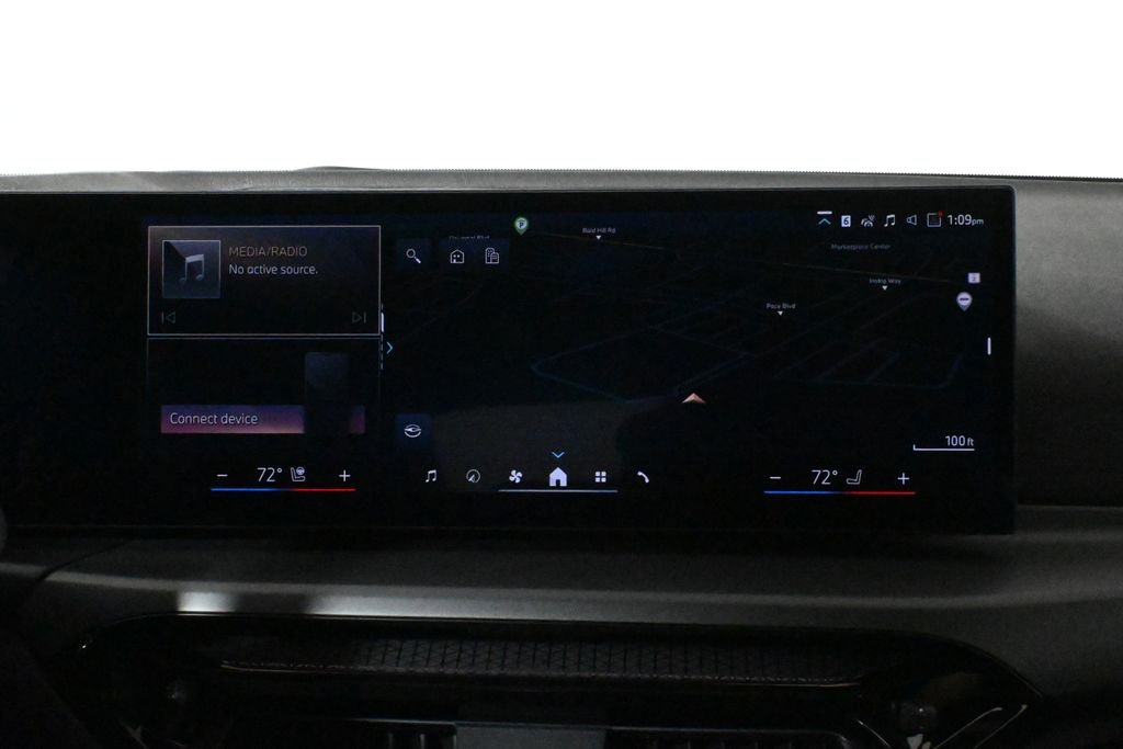 2025 BMW 2 Series 230i - Photo 22