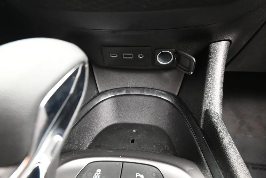 Used 2025 Lakeshore Blue Metallic Chevrolet LT image 25