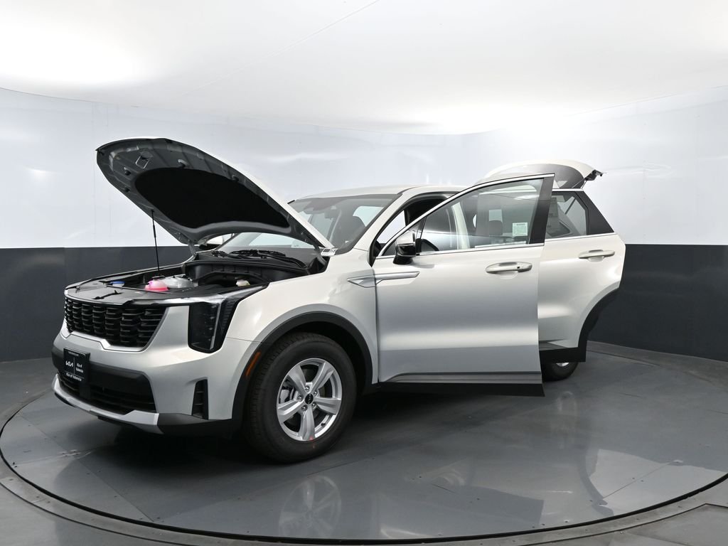 New 2026 Ivory Silver Kia LX image 27