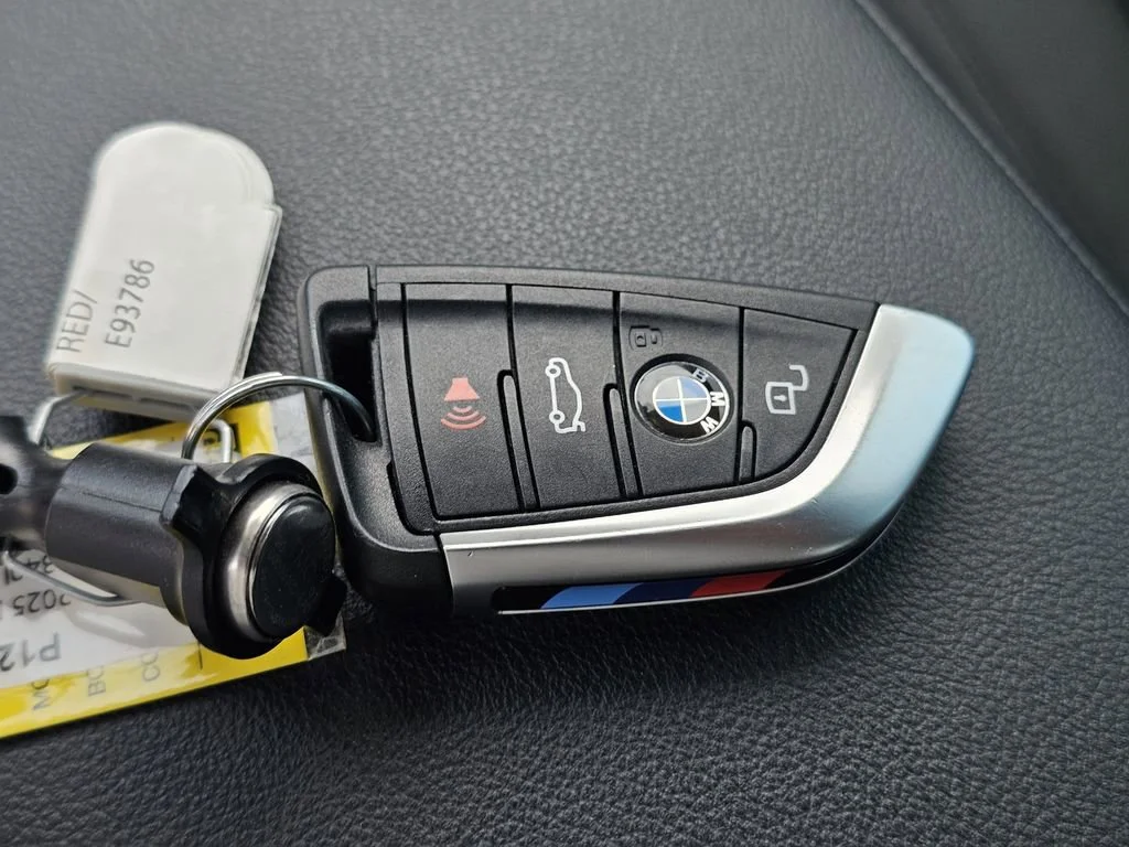 Used 2025  BMW M340i image 31