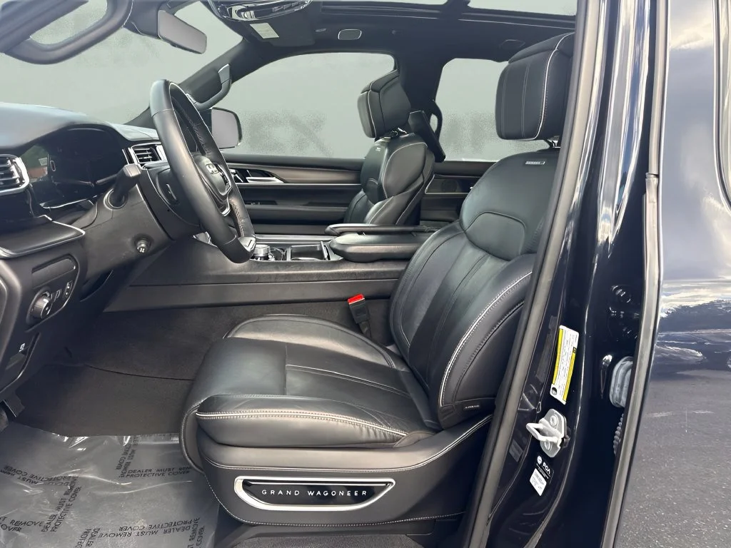 Used 2025 Black Jeep Series II image 9