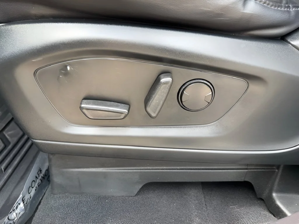 Used 2021  Ford XLT image 10