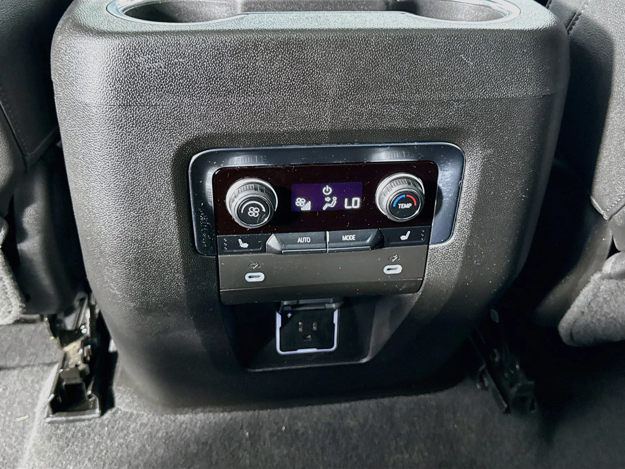 Used 2022 BLACK Chevrolet LT image 28