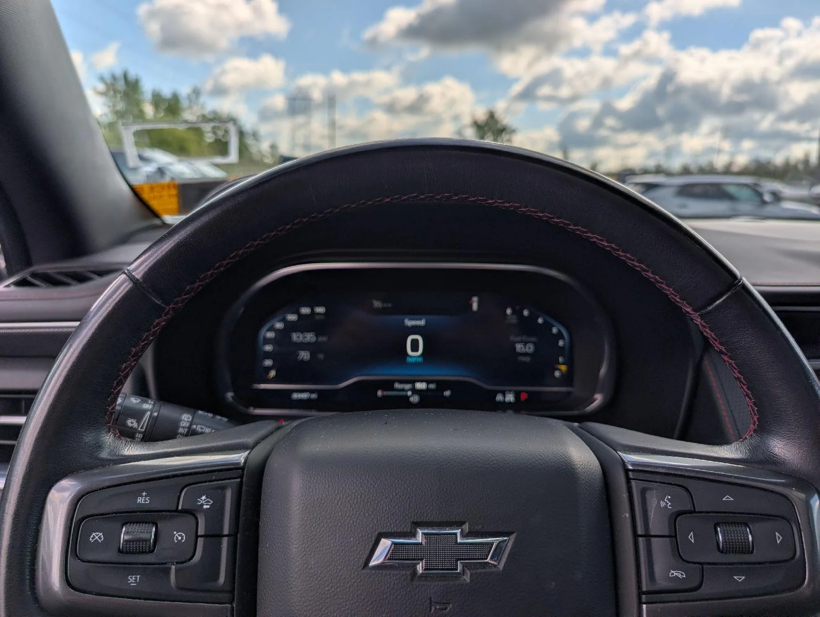 Used 2022 SUMMIT WHITE Chevrolet RST image 14