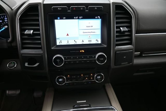 Used 2018 White Ford XLT image 32