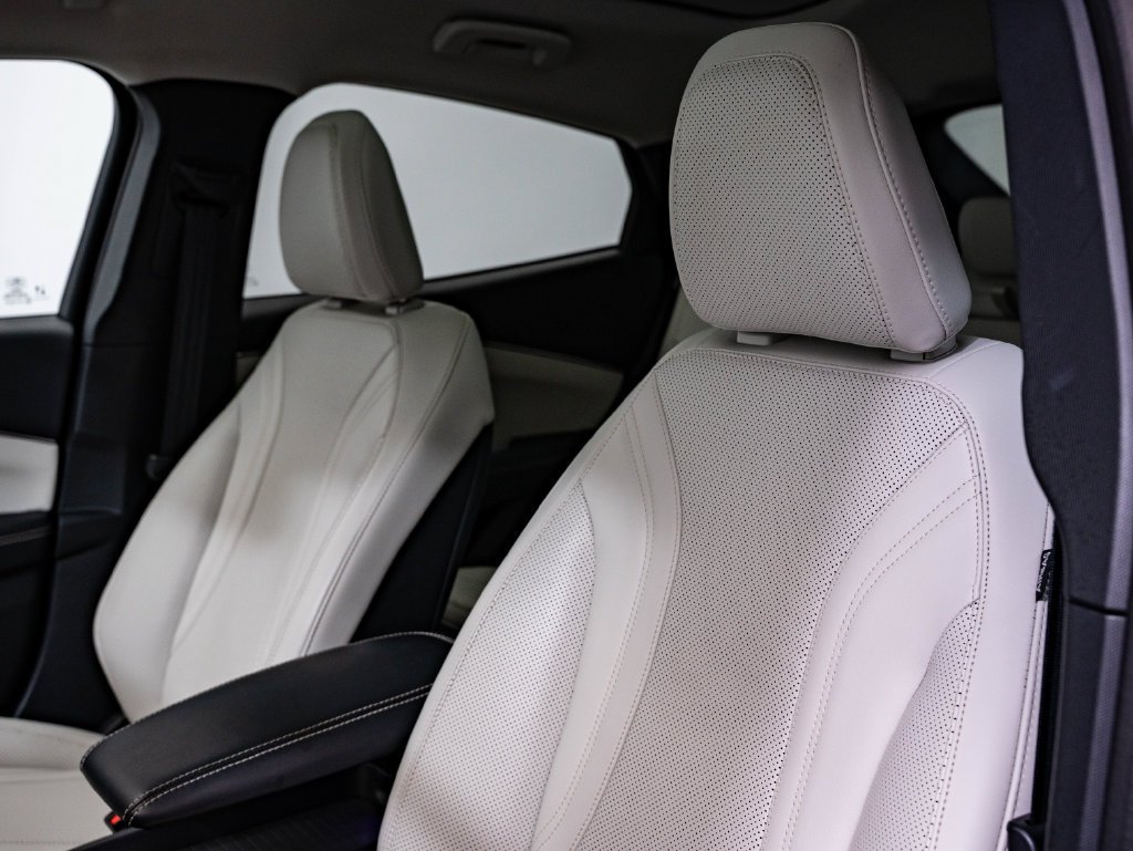Used 2022 Space White Metallic Ford Premium image 22