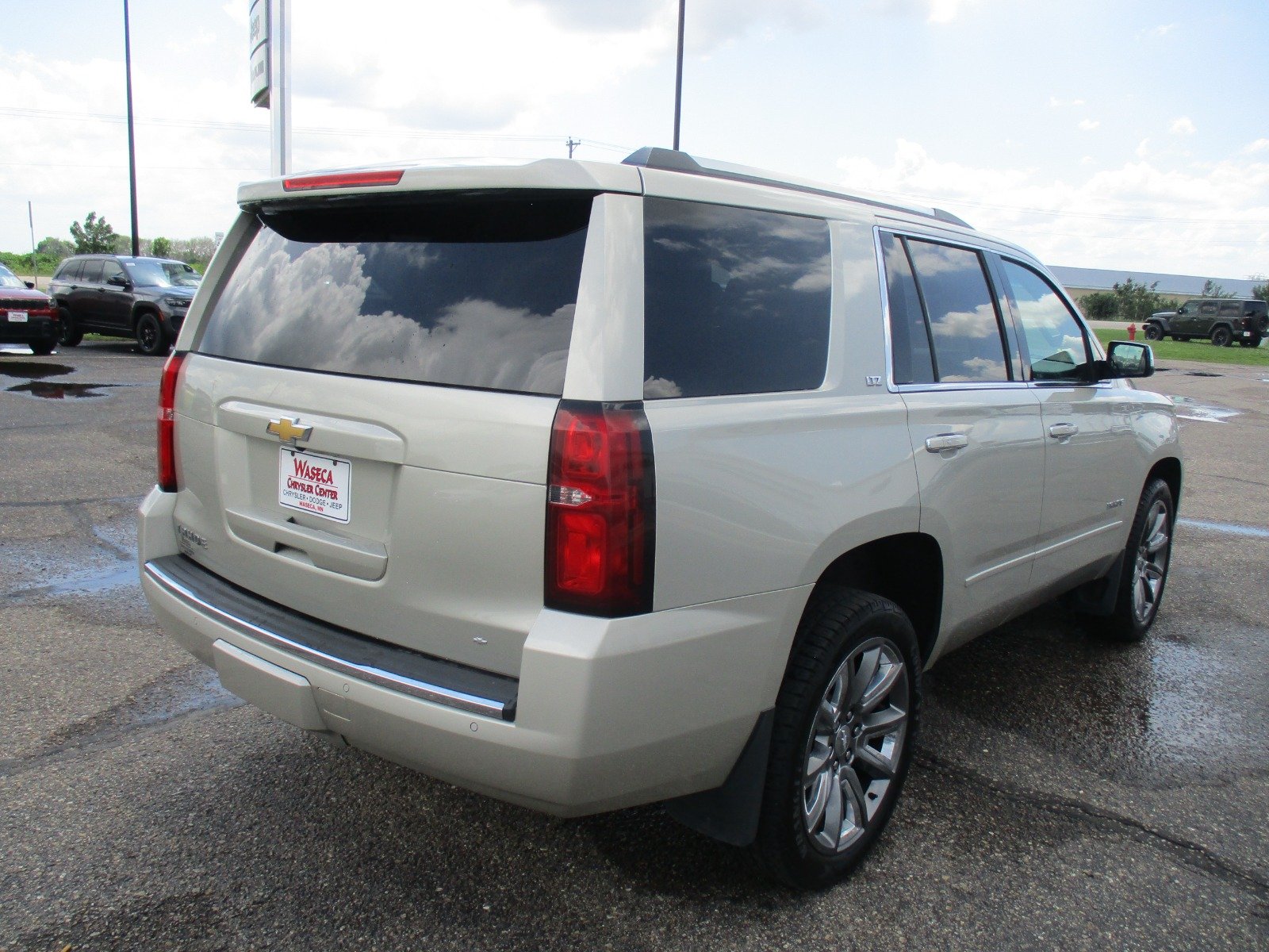 Used 2016 GOLD Chevrolet Ltz image 5