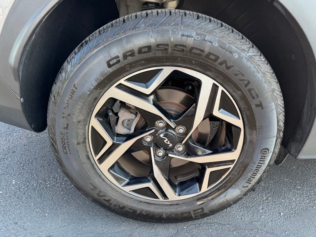 2023 Kia Sportage LX - Photo 9