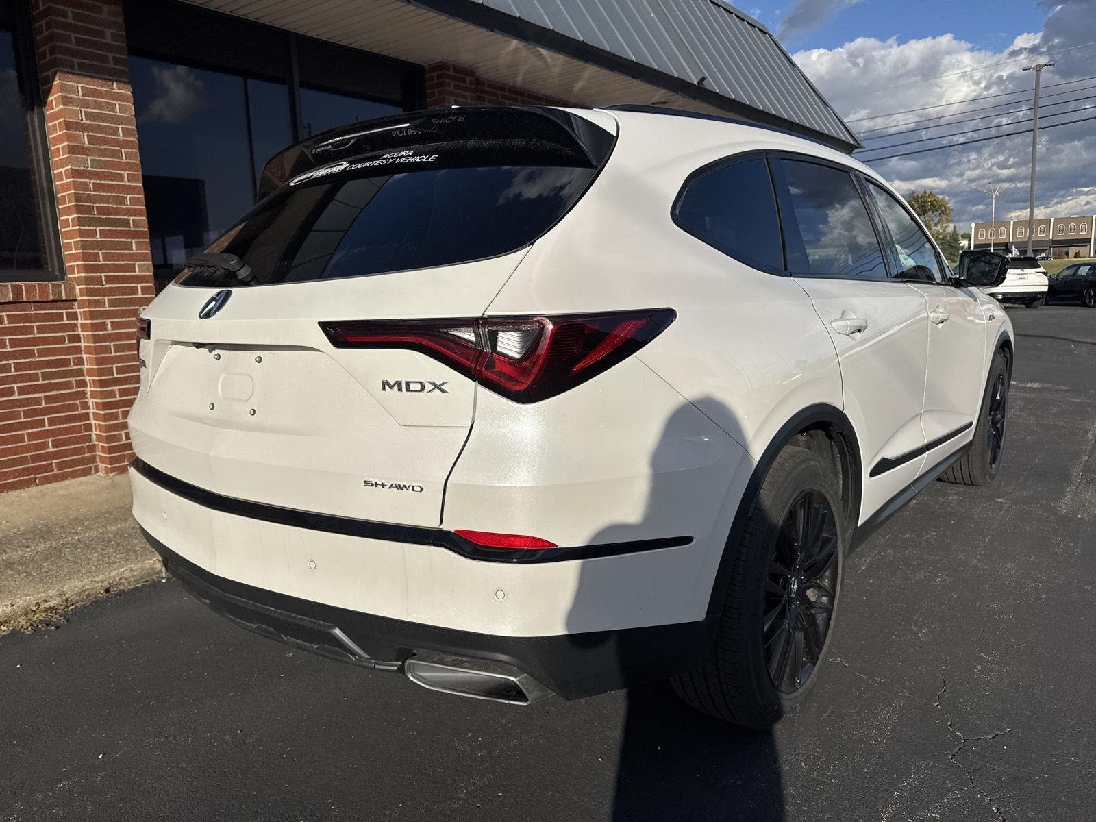 Used 2026 Platinum White Pearl Acura SH-AWD  w/A-SPEC w/Advance image 6