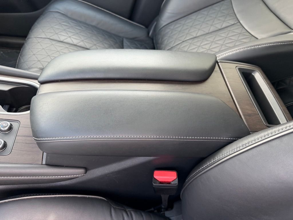 Used 2020 Orange Nissan Platinum image 31