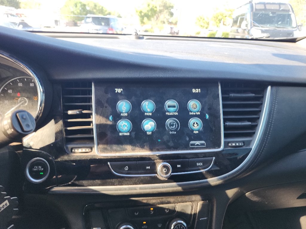 Used 2019 White Frost Tricoat Buick Preferred image 17