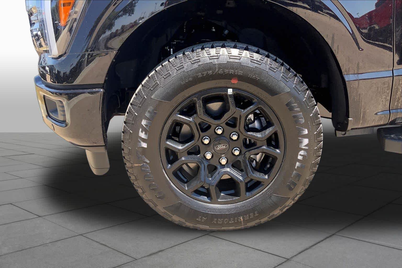 New 2026 Agate Black Metallic Ford Lariat® image 11
