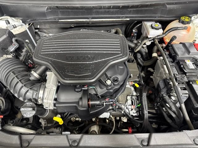 Used 2021 White Cadillac Sport image 9