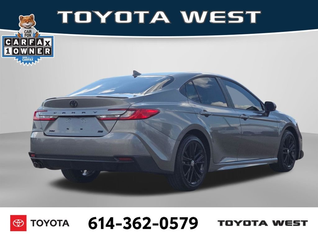 Used 2025  Toyota SE image 7