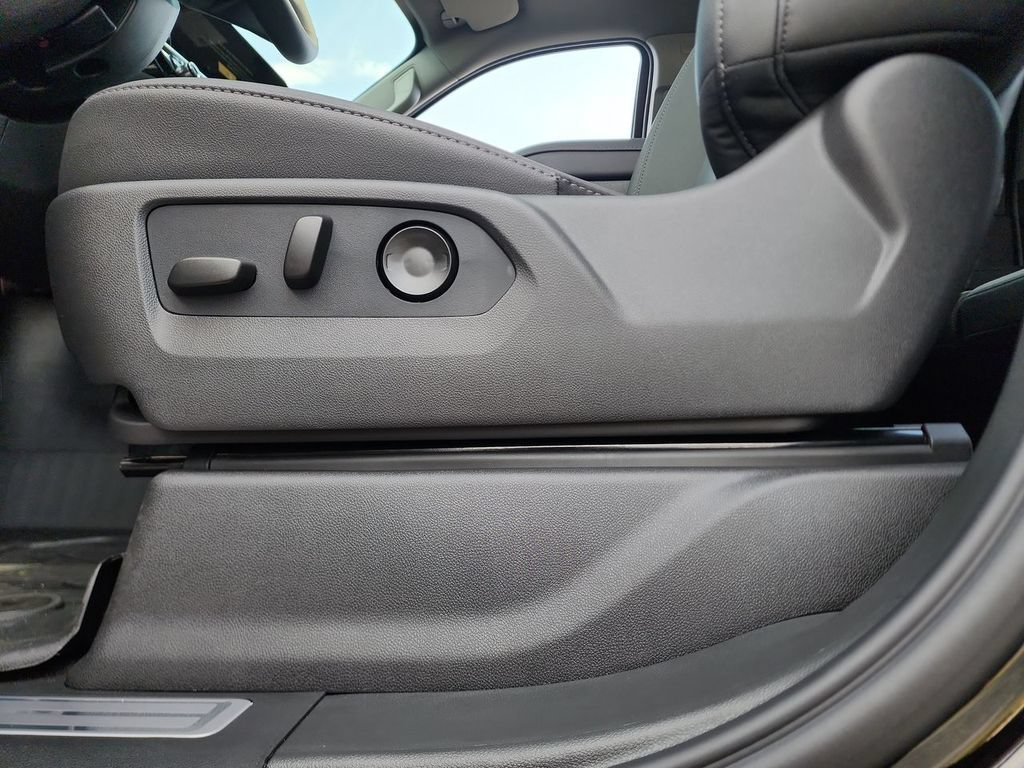 2026 GMC Sierra 2500HD SLT - Photo 12