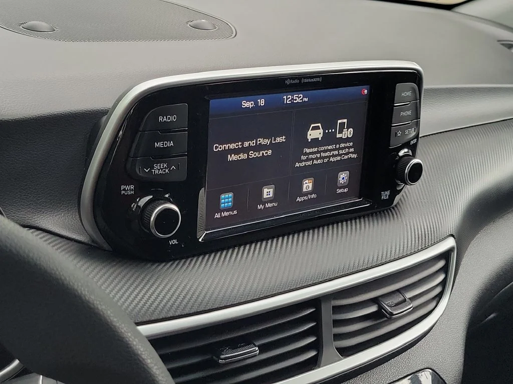 Used 2021 Gray Hyundai Value image 27