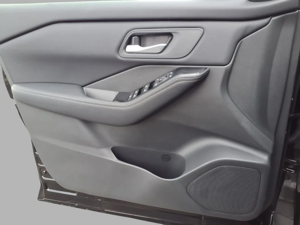 2026 Nissan Rogue SV - Photo 19