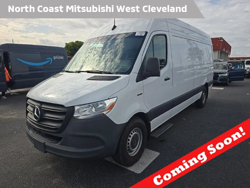2024 Mercedes-Benz eSprinter 2500 170 WB HO High Roof's photo