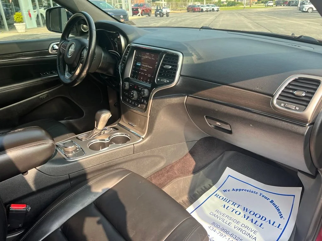 Used 2018 Red Jeep Limited image 11