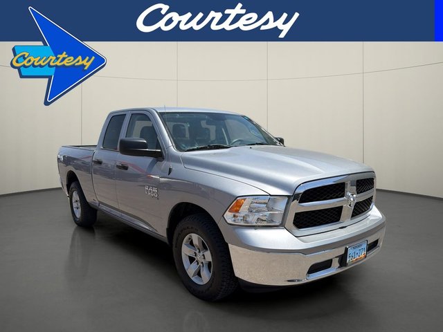 2024 Ram 1500 Classic SLT