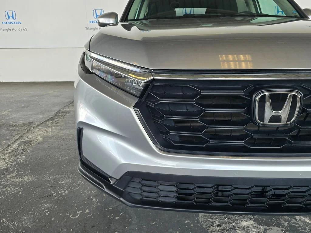 Used 2025  Honda LX image 23
