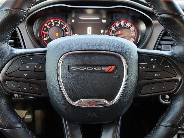 Used 2020 Gold Dodge SXT Rear-wheel Drive image 18