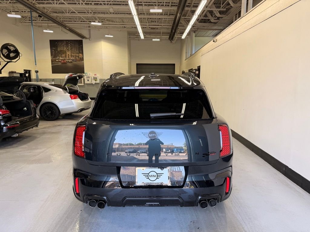 New 2027 Legend Grey Metallic MINI  image 4