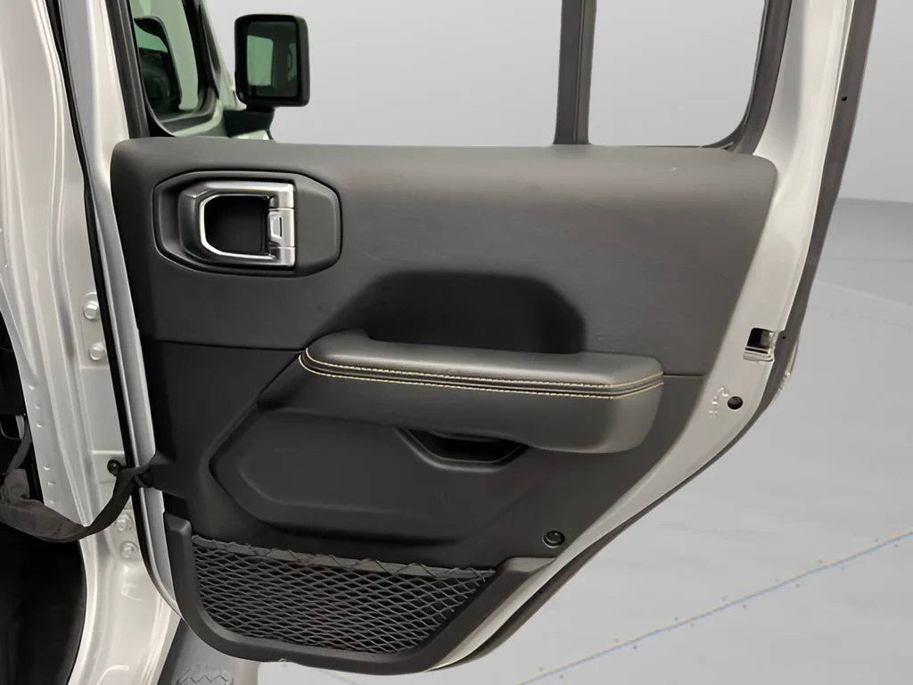 Used 2024 Silver Zynith Clearcoat Jeep Sahara 4xe image 29