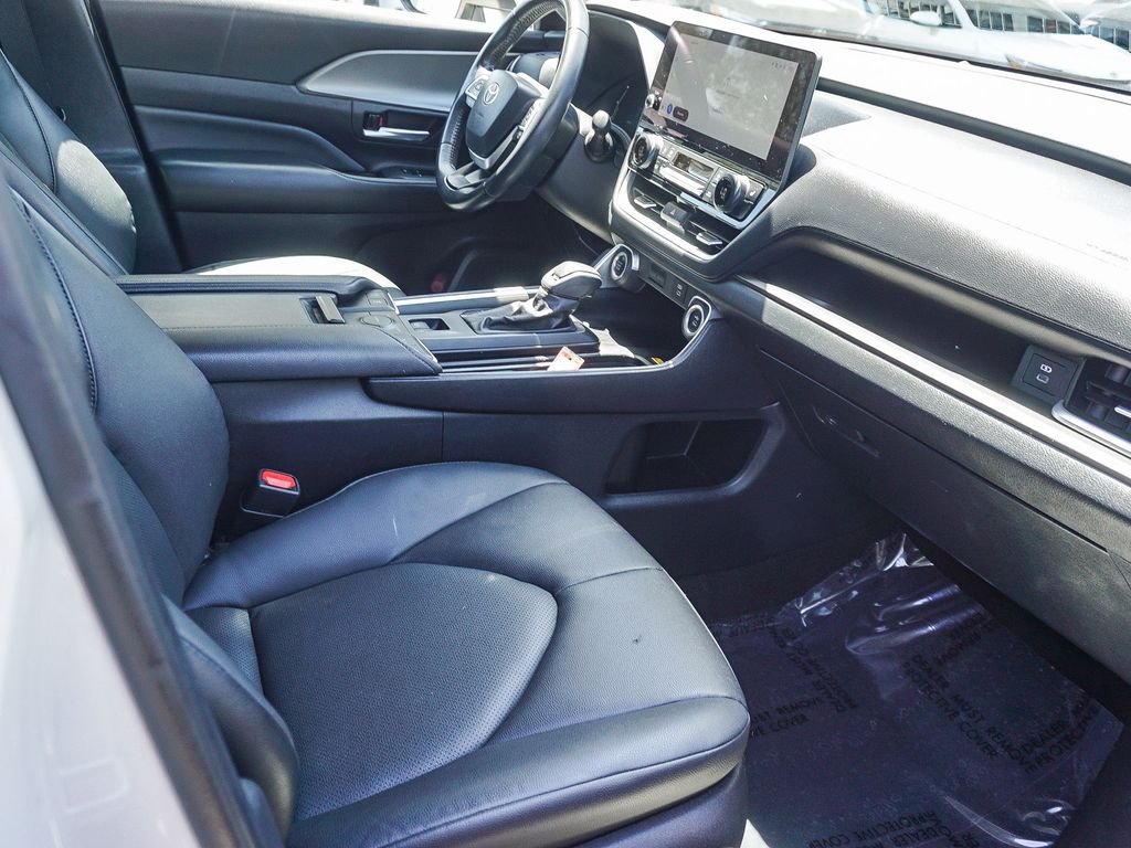 Used 2024 White Toyota XLE image 12
