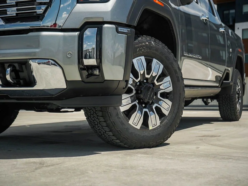 New 2026 Sterling Metallic GMC Denali image 5