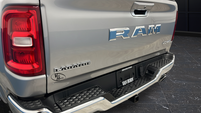 Used 2025 Billet Silver Metallic Clearcoat Ram Laramie image 39
