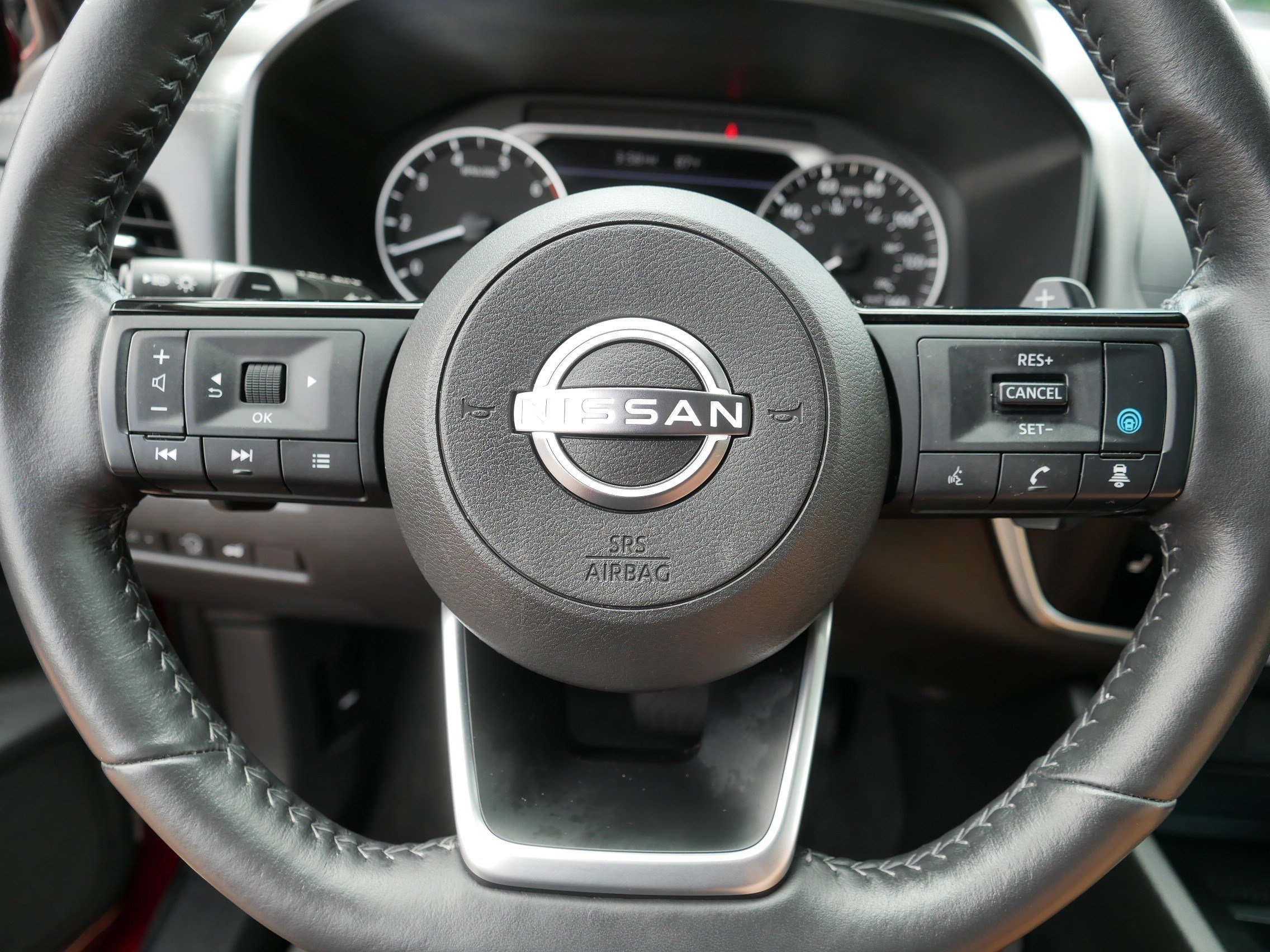 Certified Used 2023 Scarlet Ember Tintcoat Nissan SV image 25