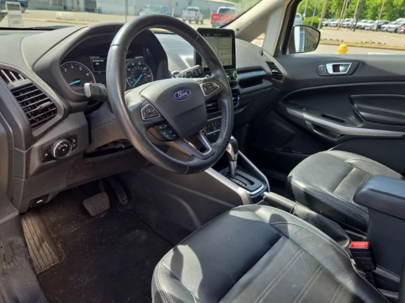 Used 2019  Ford Titanium image 10