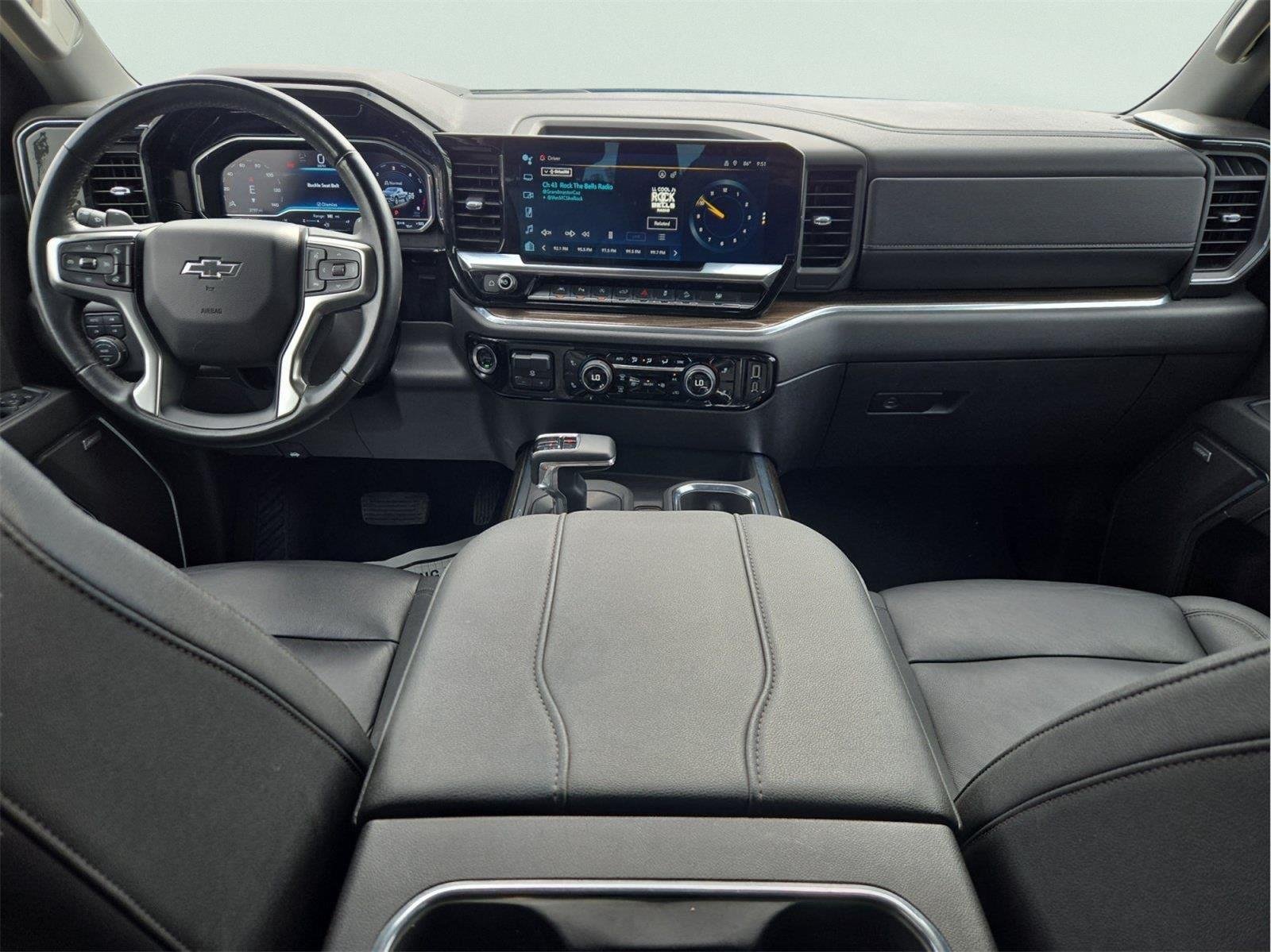 Used 2025 Black Chevrolet RST image 13