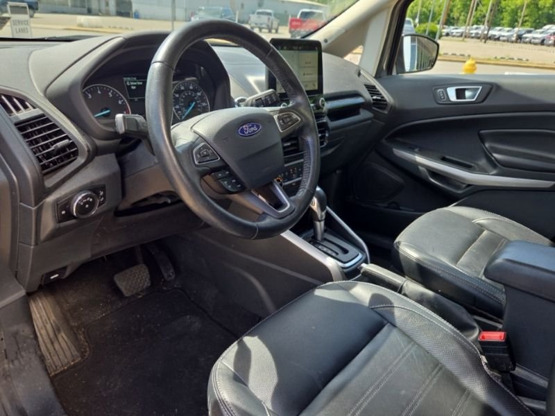 Used 2019  Ford Titanium image 10