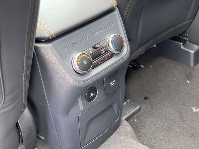 New 2026 Star White Metallic Tri-Coat Ford Tremor image 6