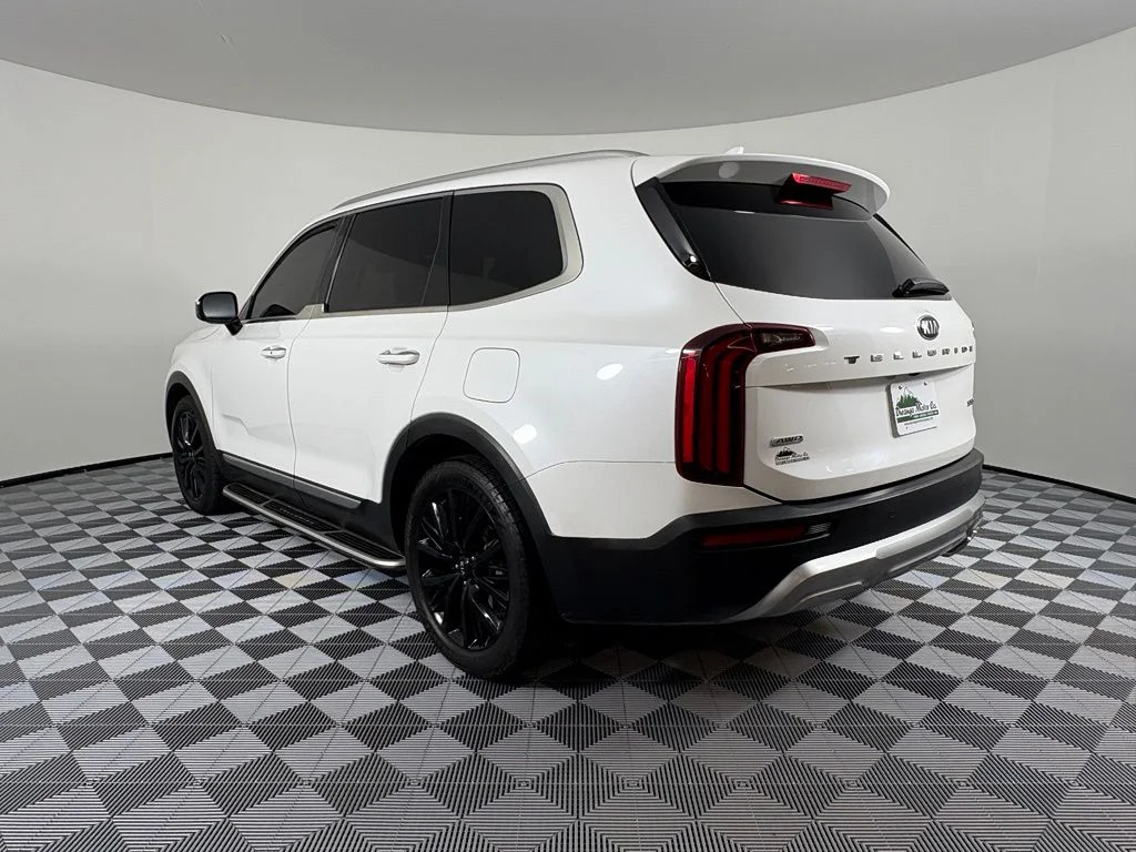 Used 2020 Snow White Pearl Kia SX image 12