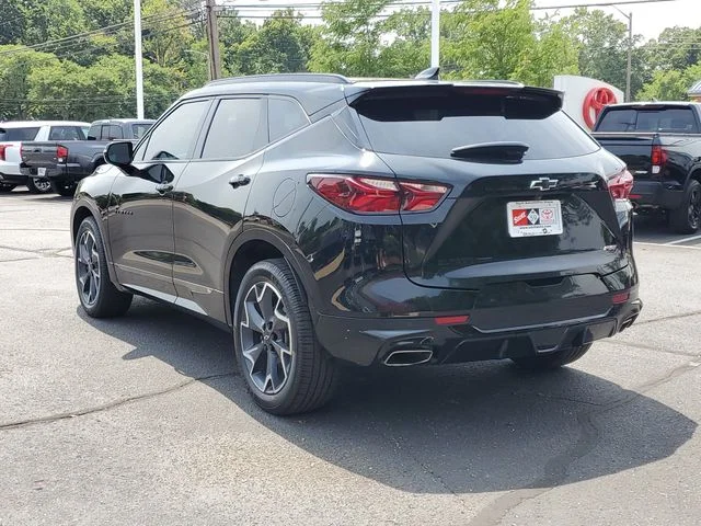 Used 2022 Black Chevrolet RS image 3