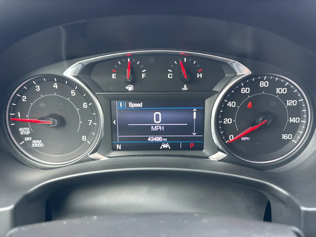 Used 2023 Silver GMC SLE image 19