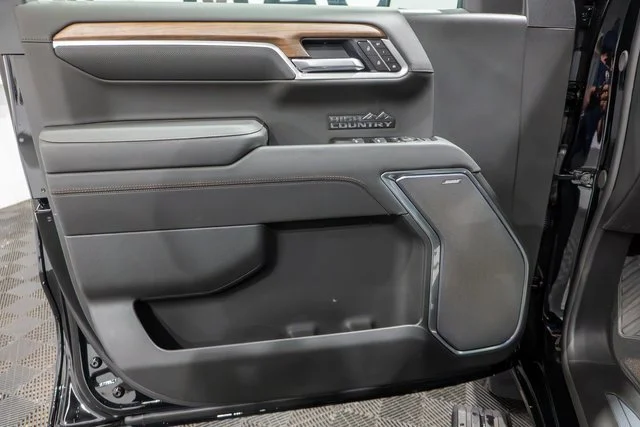 2026 Chevrolet Silverado 1500 High Country - Photo 16
