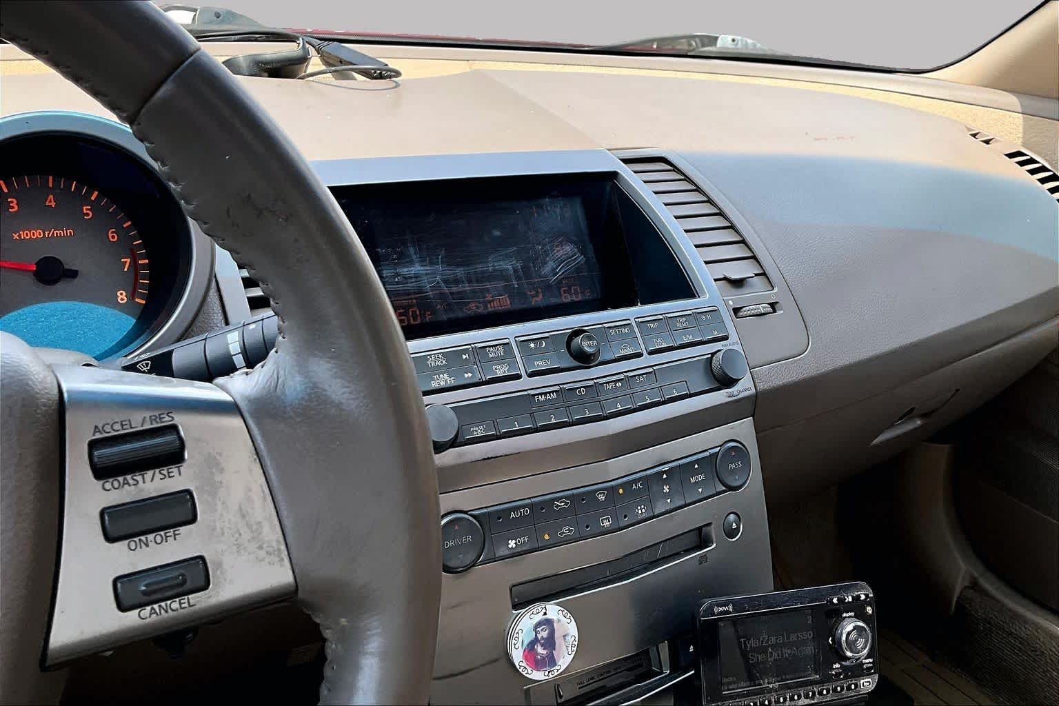 Used 2004 Red Opulence Metallic Nissan SE image 6