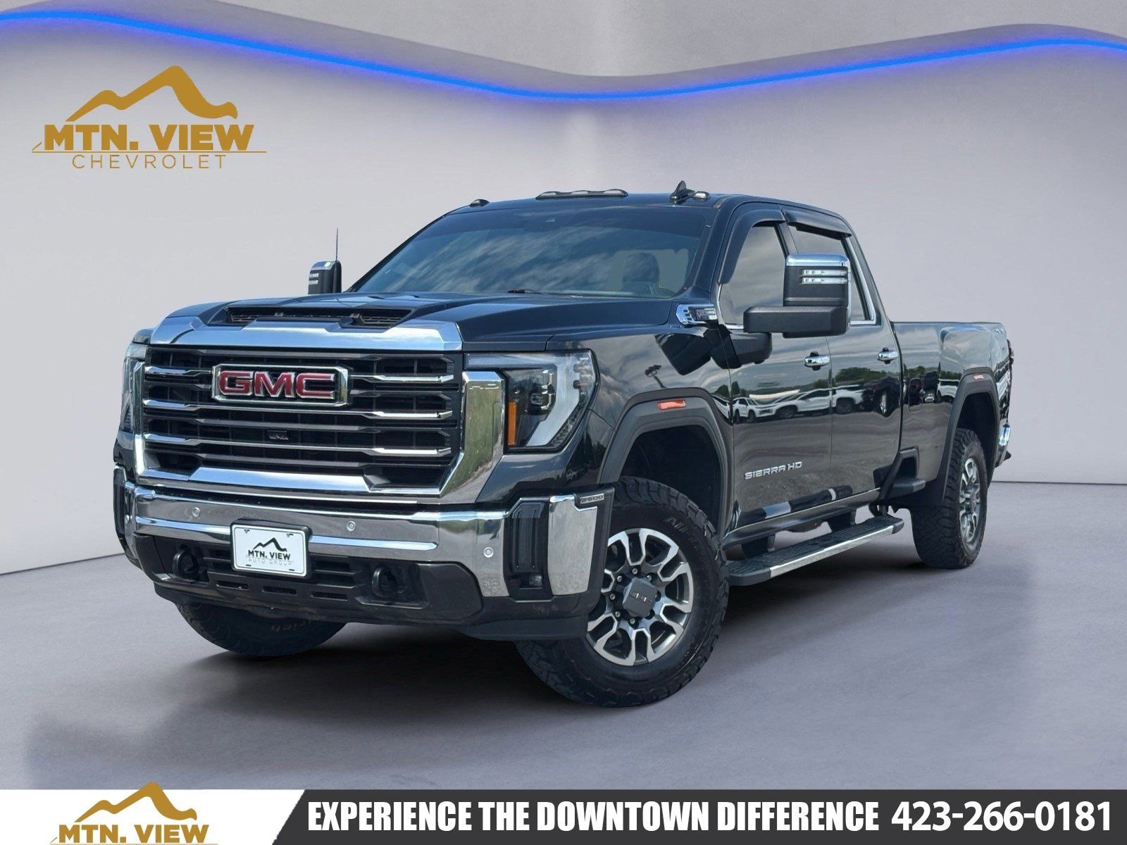 2024 GMC Sierra 4WD Crew Cab Standard Box SLT's photo