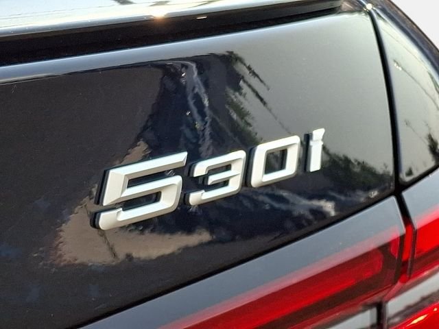 New 2027 Carbon Black Metallic BMW 530i xDrive image 23