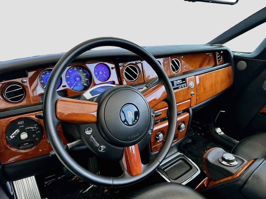 Used 2009 English White Rolls-Royce Base image 4