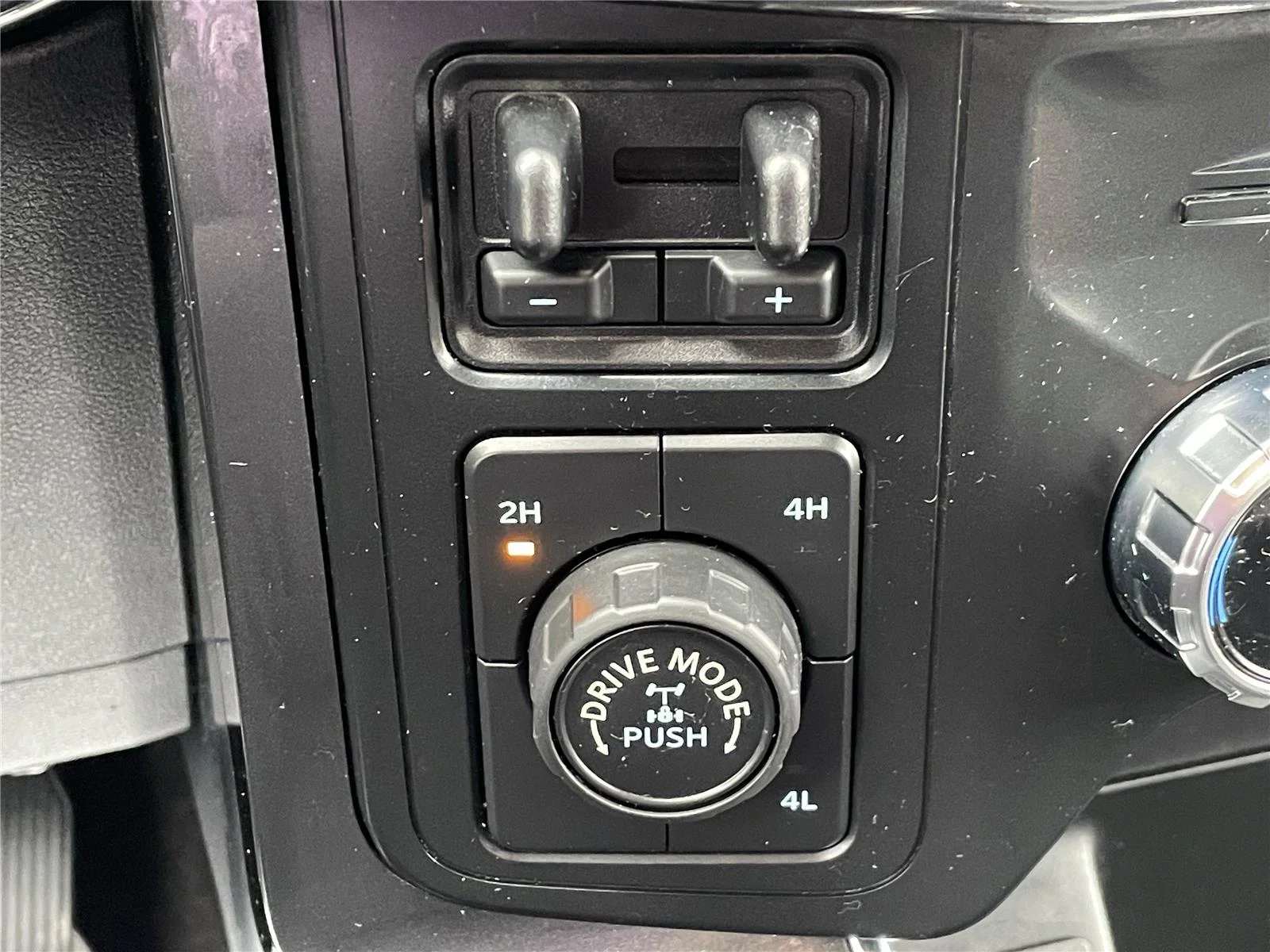 Used 2022 Race Red Ford XLT image 24