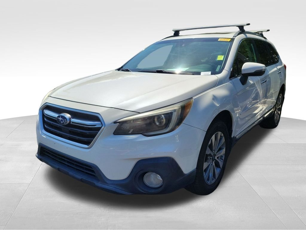 Used 2018 Crystal White Pearl Subaru 2.5i image 7
