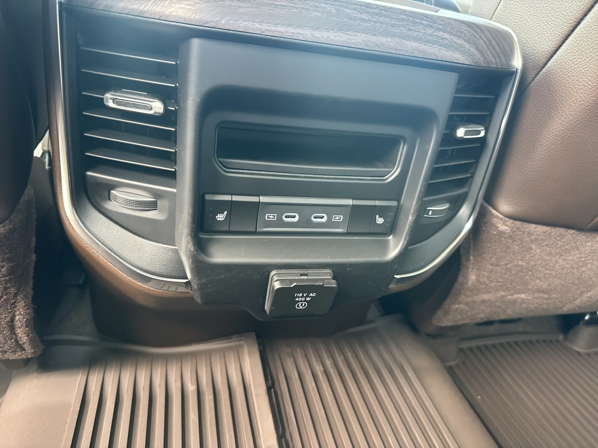 New 2027 Silver-Zynith Exterior Paint RAM Laramie image 22