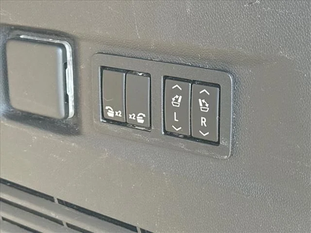 Used 2021 White Chevrolet Premier image 12
