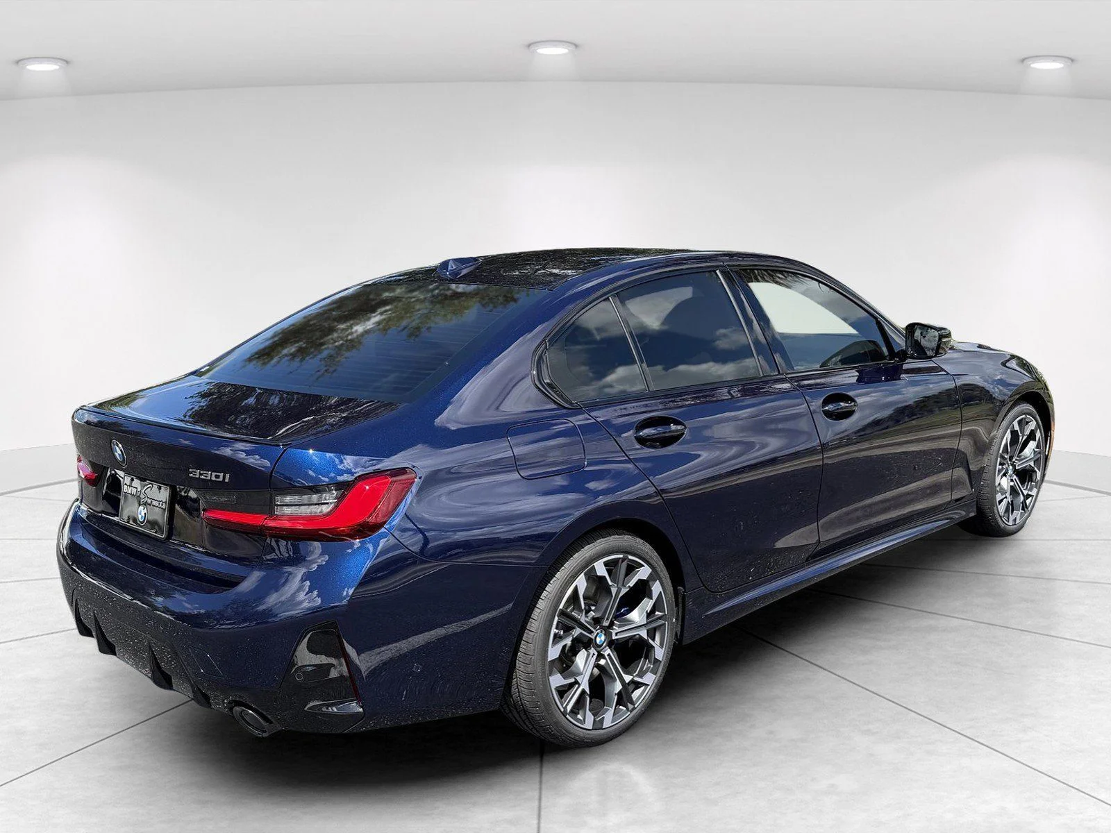 New 2026 Tanzanite Blue II Metallic BMW 330i image 3