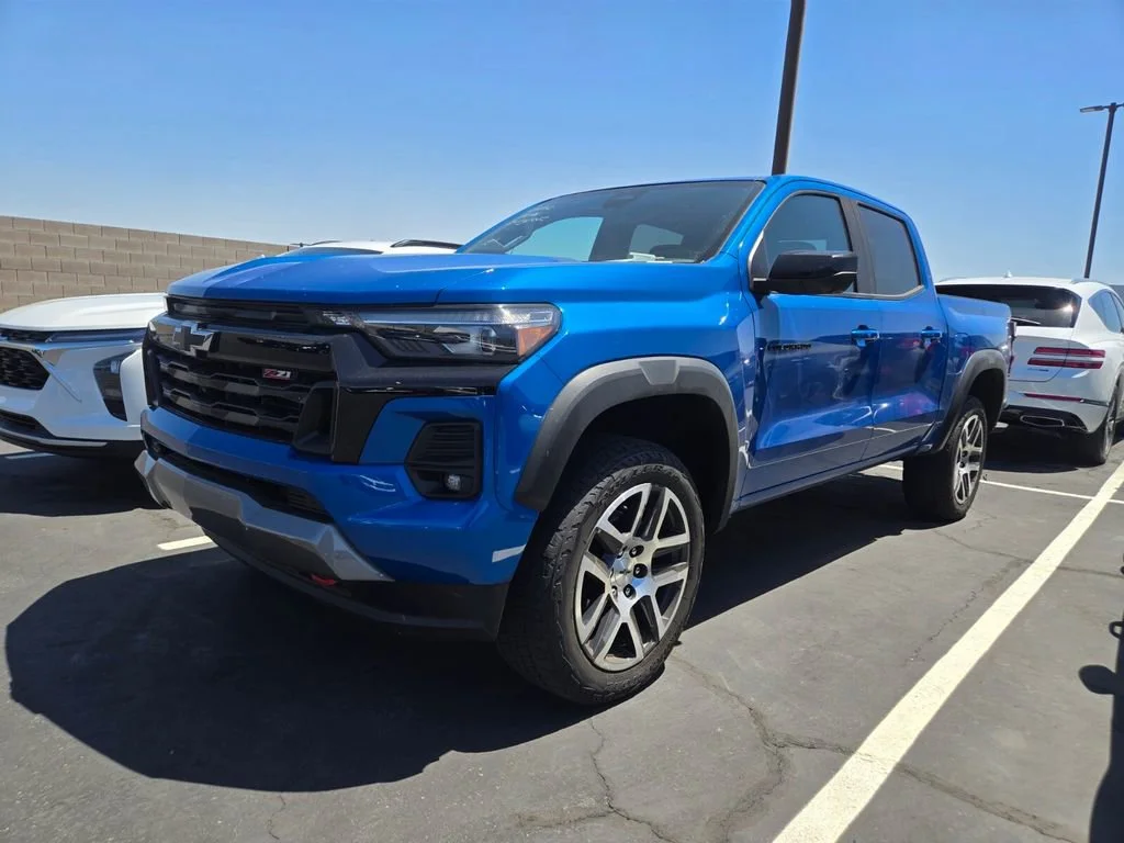 Used 2024 Glacier Blue Metallic Chevrolet Z71 image 2